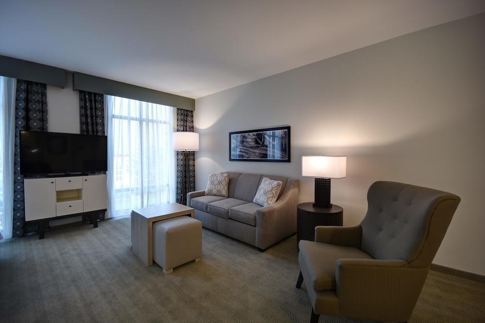 Homewood Suites By Hilton Greenville Downtown Bagian luar foto