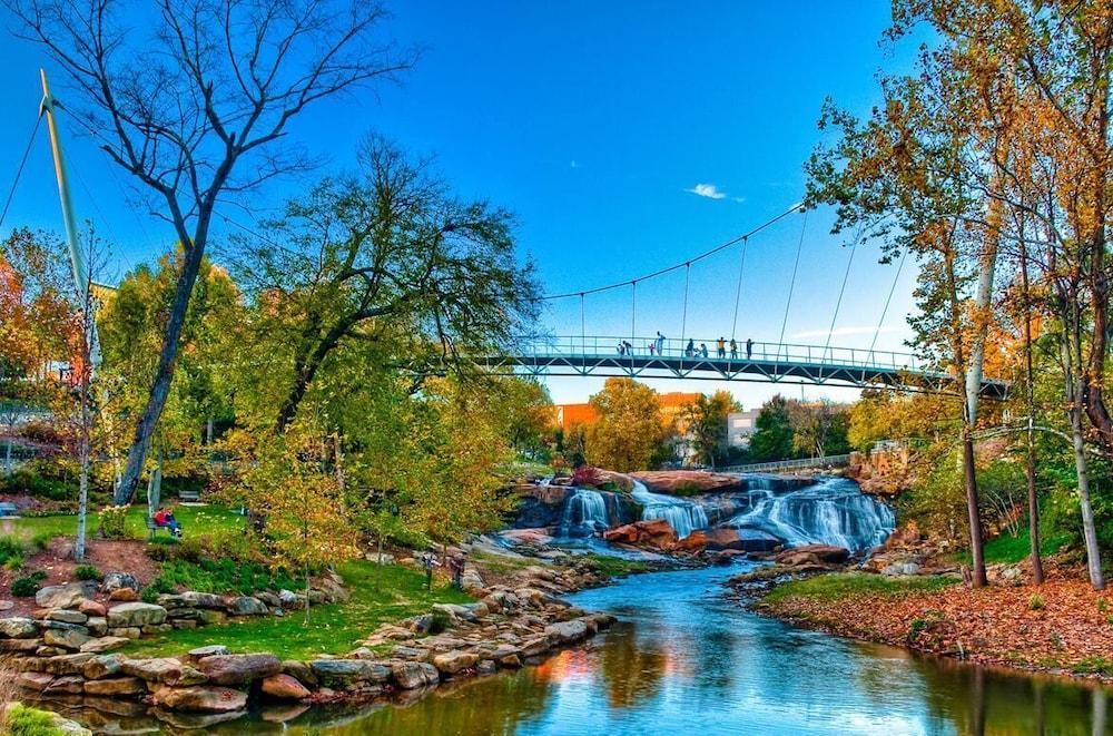 Homewood Suites By Hilton Greenville Downtown Bagian luar foto