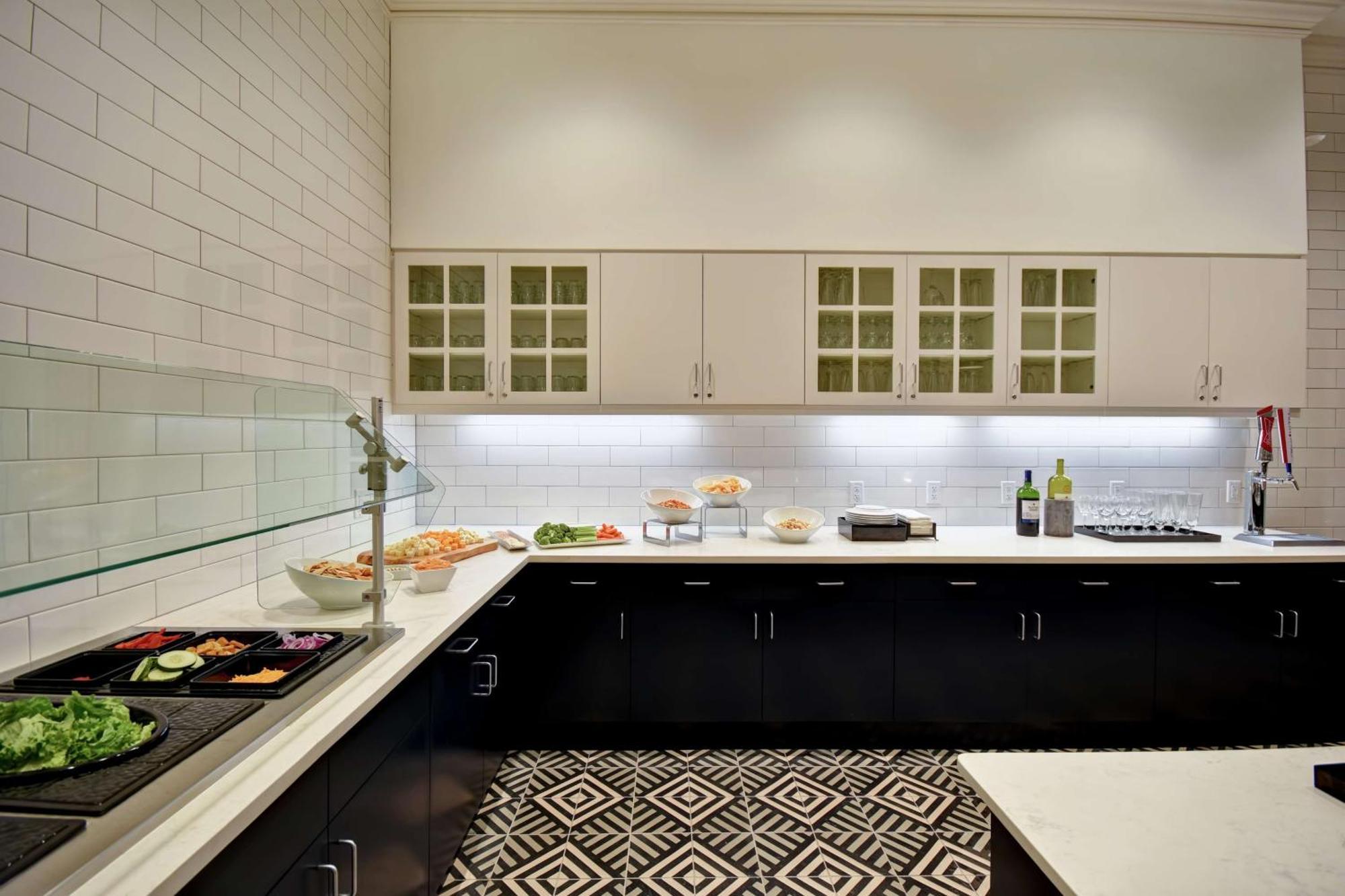 Homewood Suites By Hilton Greenville Downtown Bagian luar foto