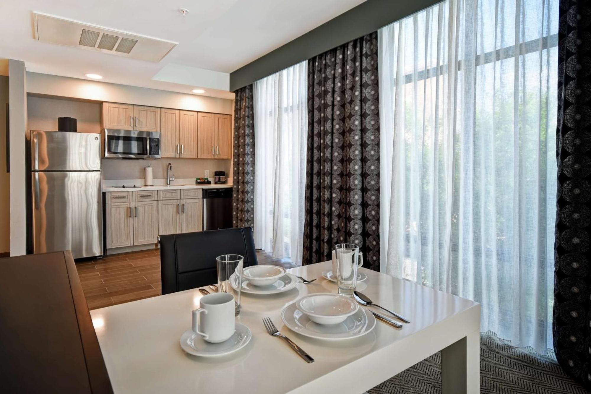 Homewood Suites By Hilton Greenville Downtown Bagian luar foto