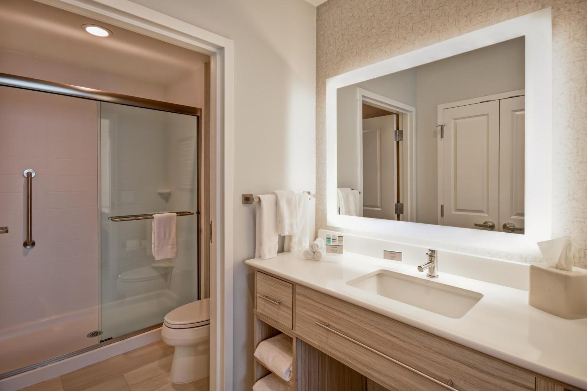 Homewood Suites By Hilton Greenville Downtown Bagian luar foto